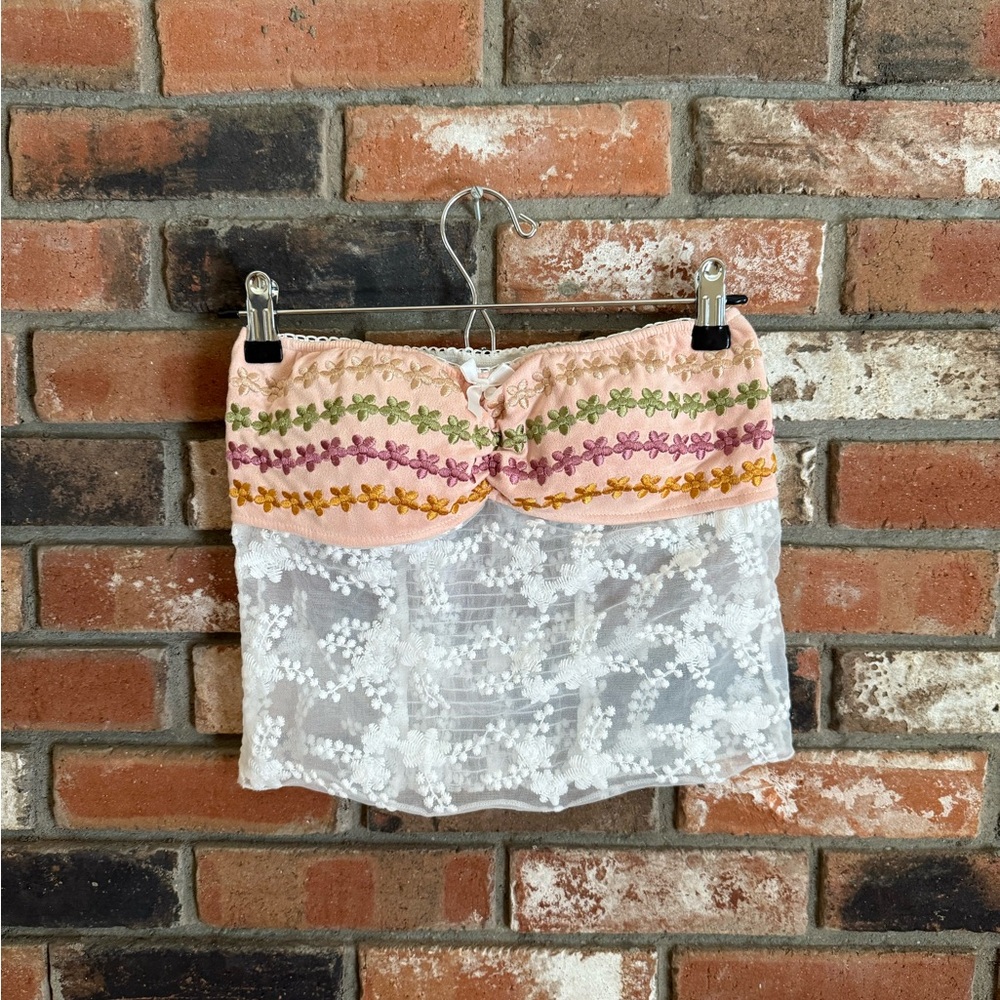 Floral Embroidered Strapless Top